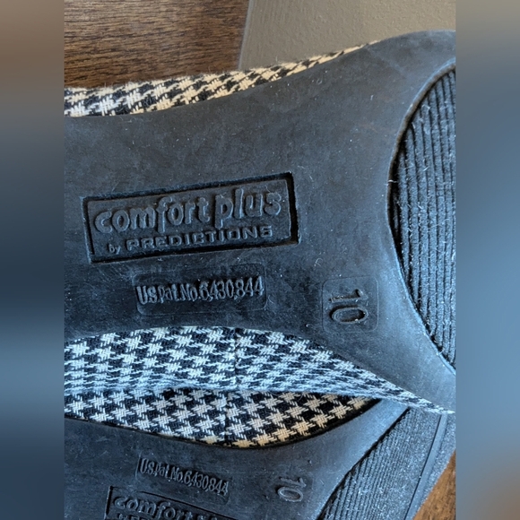 Retro Black and White houndstooth Checkered Heels Size: US 10 - Picture 7 of 9